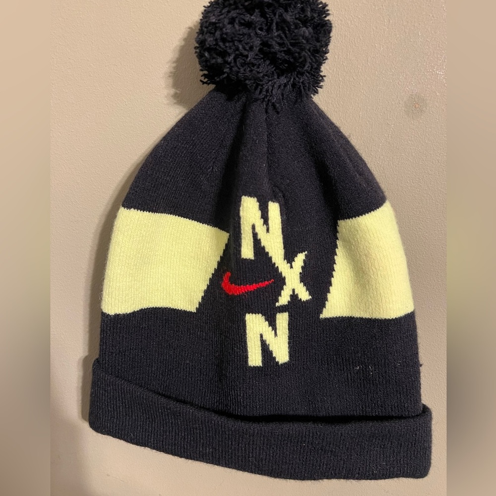 Nike NXR Beanie